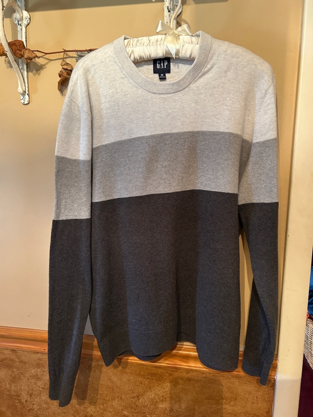 GAP Men's Three-Tone Gray Colorblock Crewneck Sweater